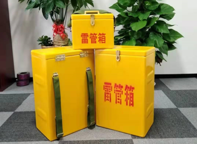 岑巩如何防止雷管箱炸药箱等矿用物品生锈？